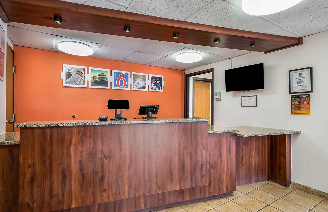 Motel 6-Madison, Wi - East-1