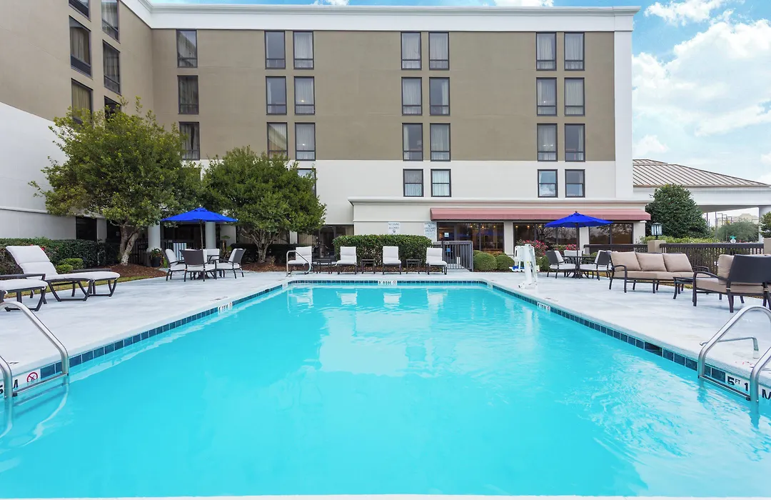Holiday Inn Express & Suites Wilmington-University Center By Ihg-1
