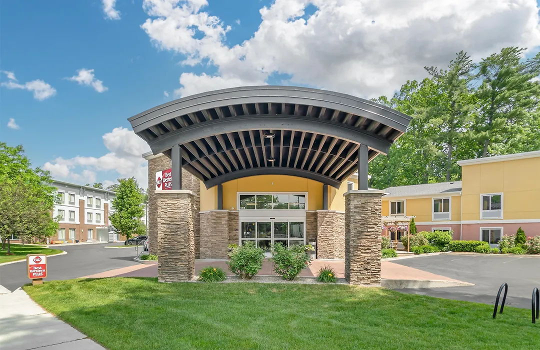 Best Western Plus Traverse City-1