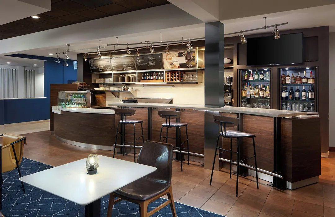 Courtyard By Marriott Annapolis-1