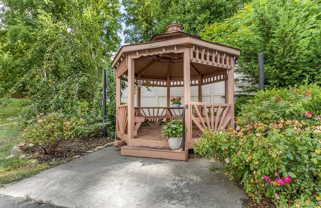 Best Western Asheville-Blue Ridge Parkway-1