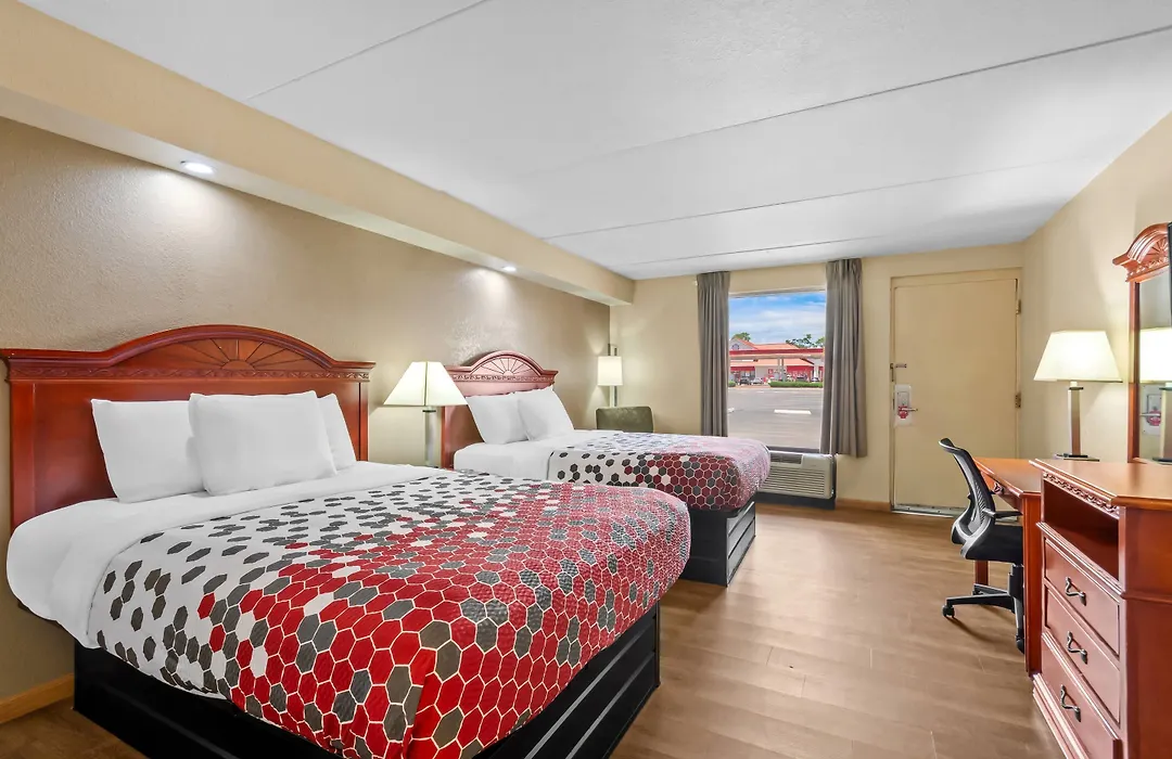 Econo Lodge Panama City St Andrews-1