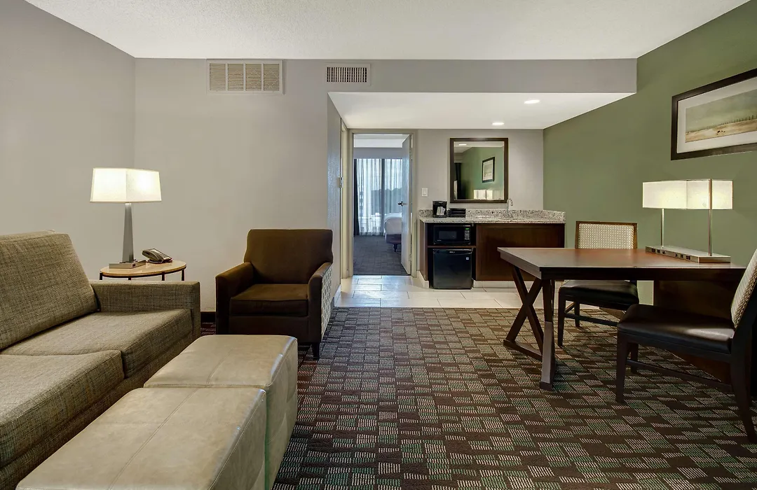 Embassy Suites By Hilton Jacksonville Baymeadows-1