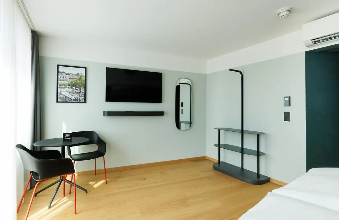 Fred Hotel Central-1