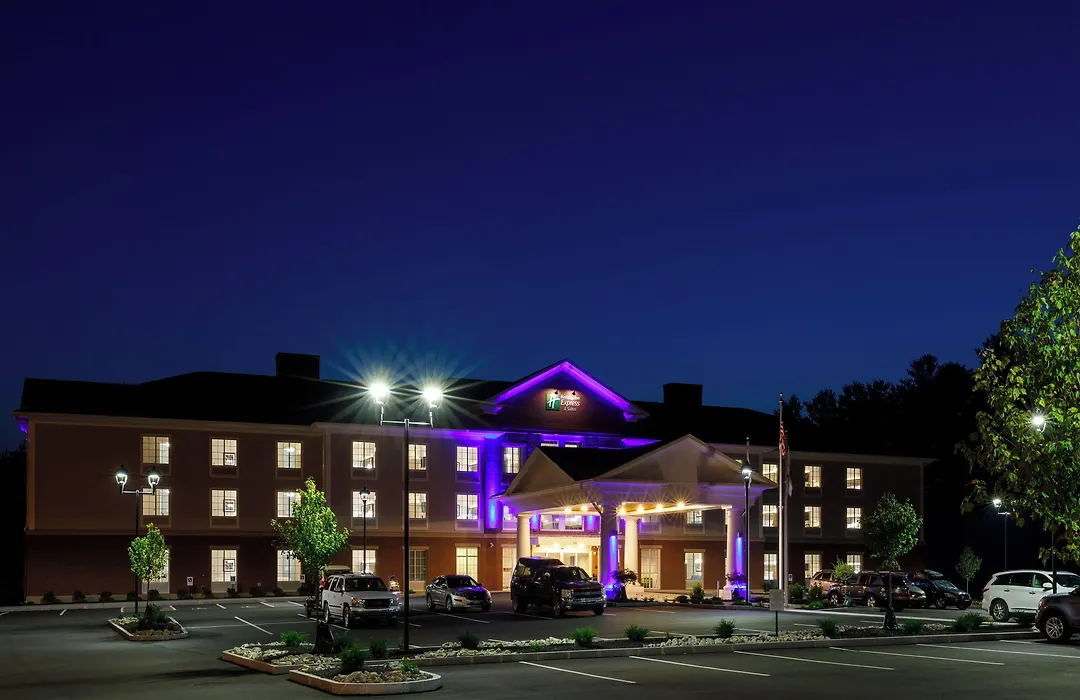 Holiday Inn Express & Suites - Sturbridge By Ihg-1