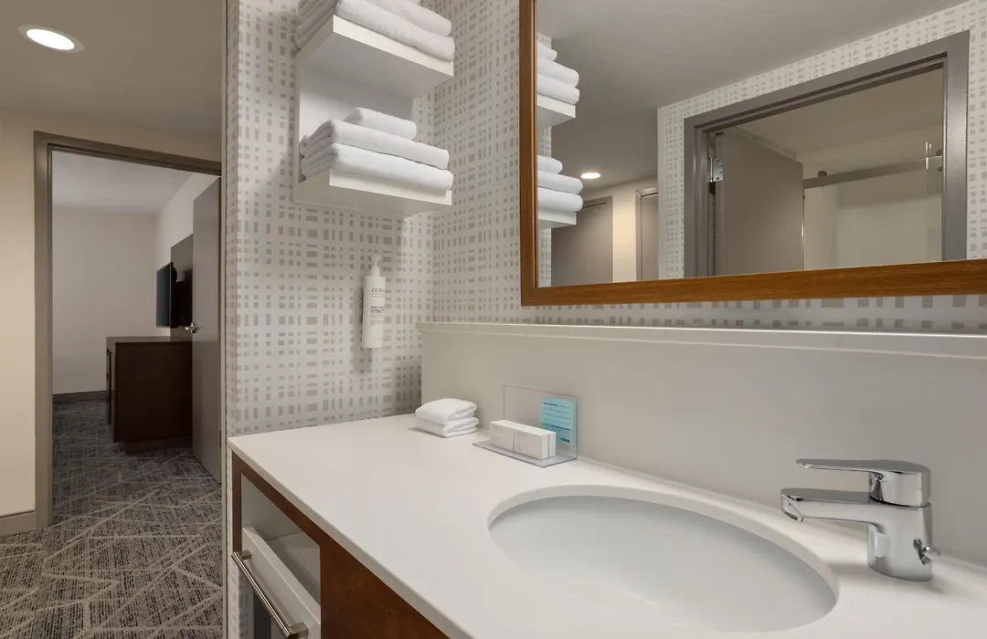 Hampton Inn Bristol-1