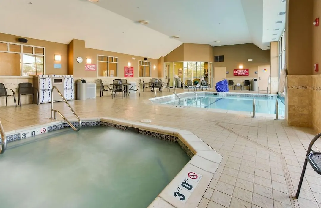 Drury Inn & Suites West Des Moines-1