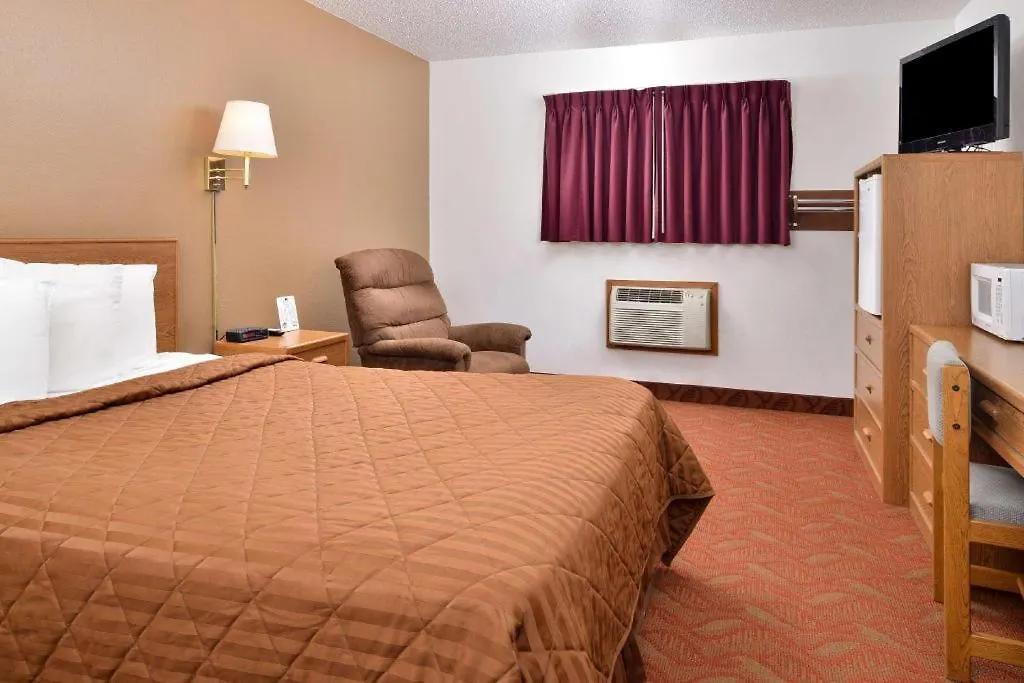 Americas Best Value Inn & Suites Sidney-1