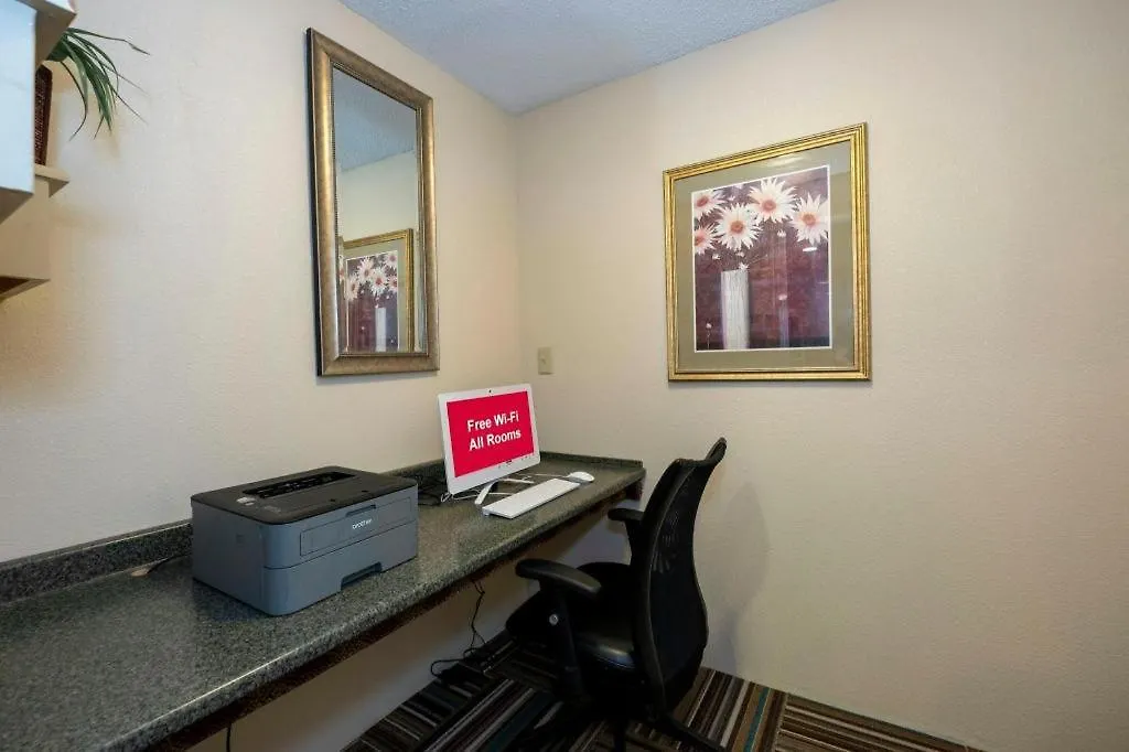 Red Roof Inn Clifton Park-1