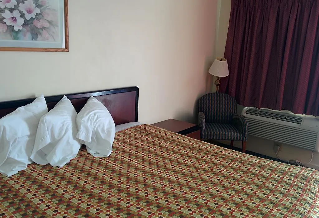 Economy Inn Toledo-Perrysburg-1