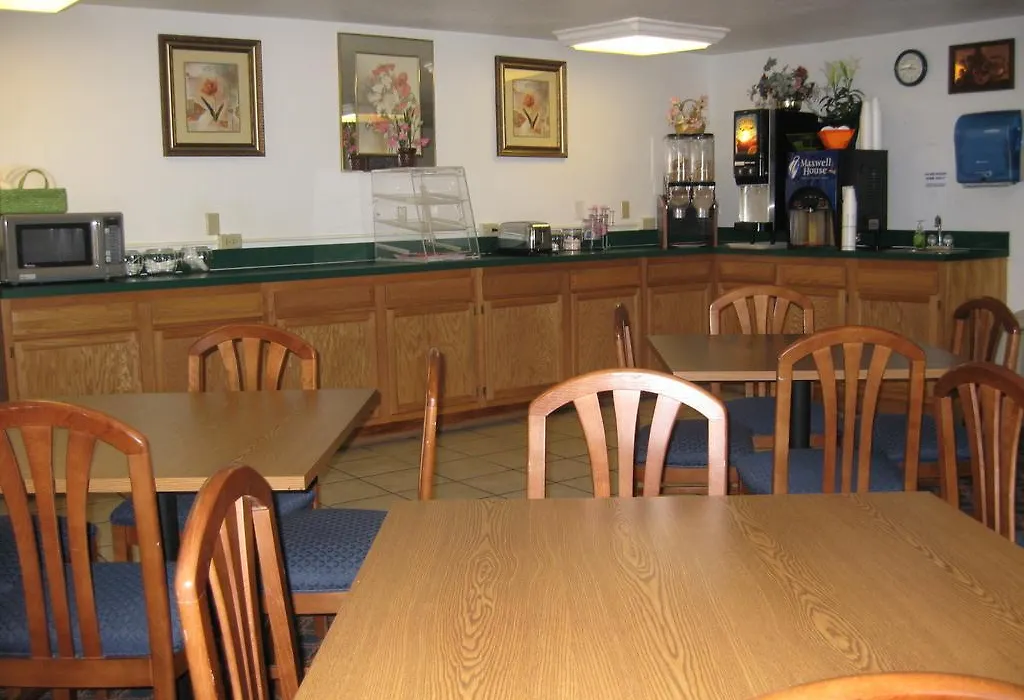 Knights Inn Athens-1