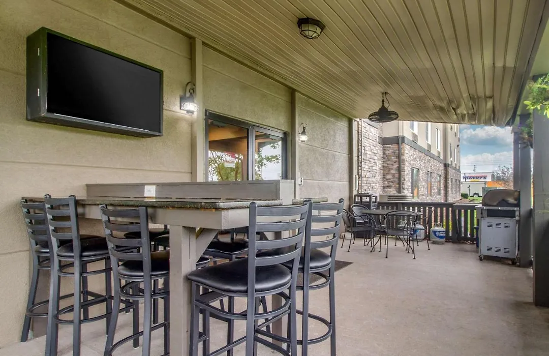 Comfort Suites Danville-1