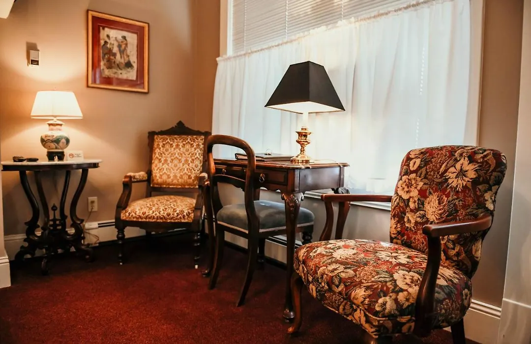 China Clipper Inn (Adults Only)-1