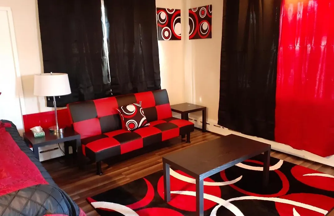 Town Line Inn-1