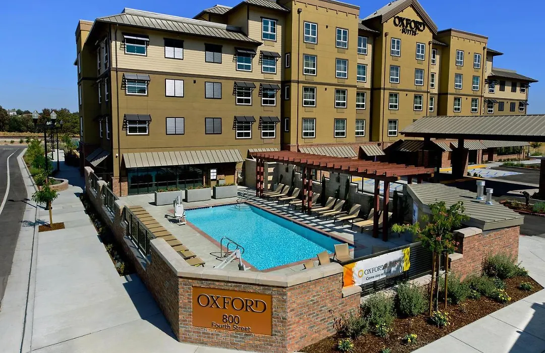 Oxford Suites Paso Robles-1