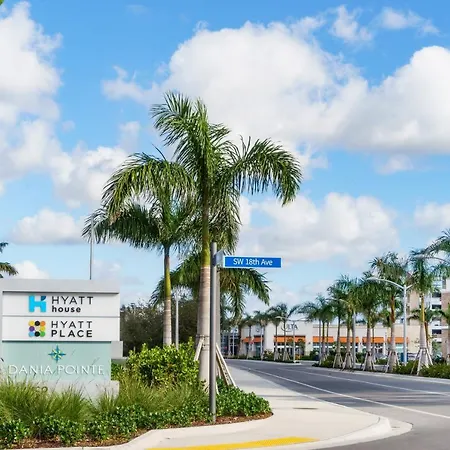 Hyatt Place Fort Lauderdale Airport/Cruise Port-3