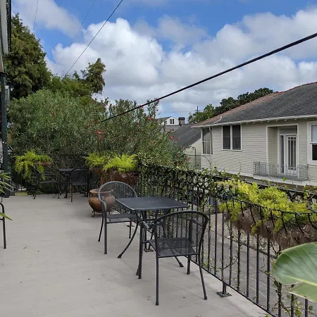 Balcony Guest House-2