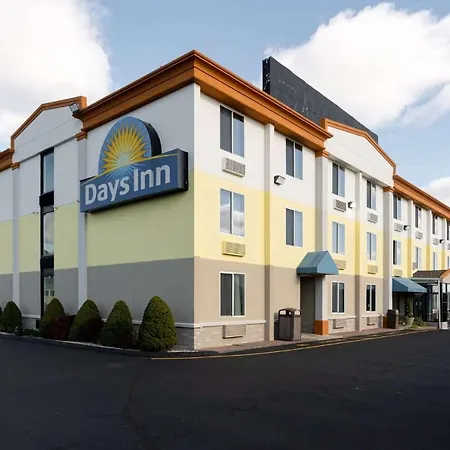 Days Inn By Wyndham Hartford/Closest Downtown-2