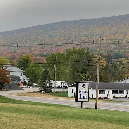 Relax Inn Altoona-3