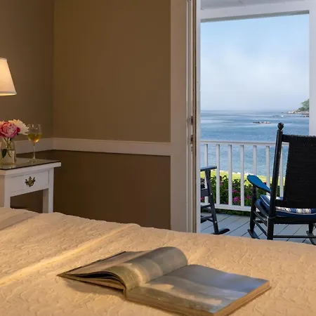 Dockside Guest Quarters-2