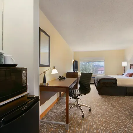 Wingate By Wyndham - Chattanooga-3