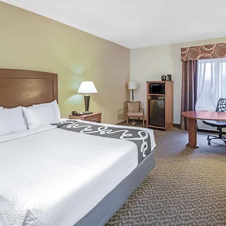 La Quinta By Wyndham Lawton / Fort Sill-2
