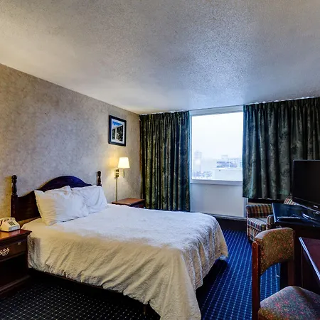 University Hotel And Suites-3