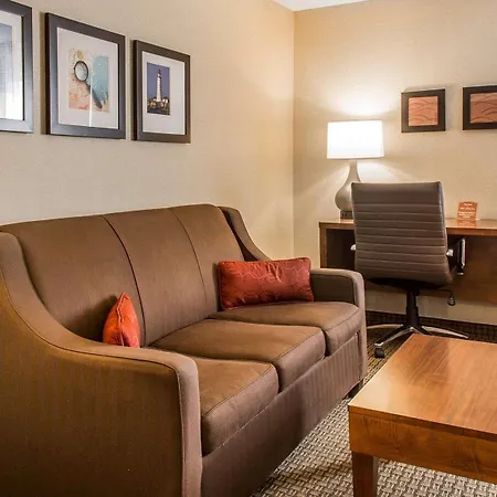 Comfort Inn Boston-3