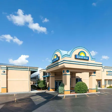 Days Inn By Wyndham Oklahoma City Fairground-3