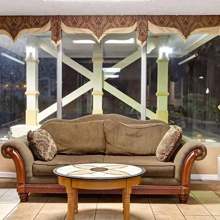 Days Inn By Wyndham Knoxville West-2