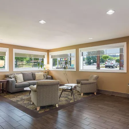 Rodeway Inn Portland Airport-3