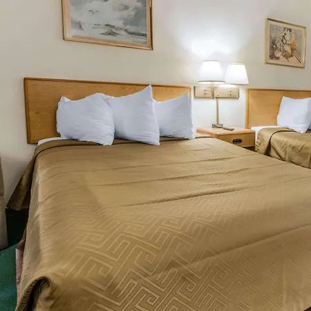 Econo Lodge Altoona I-99-2