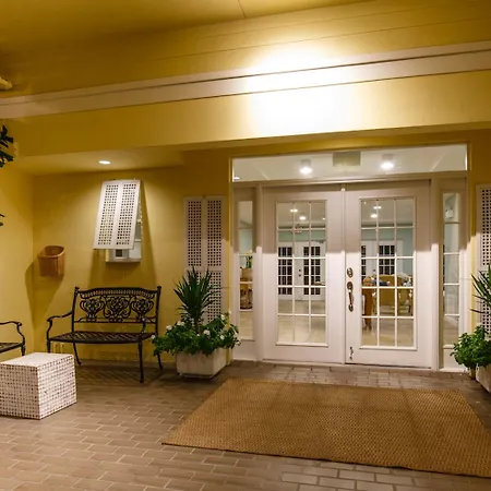 Naples Garden Inn-3