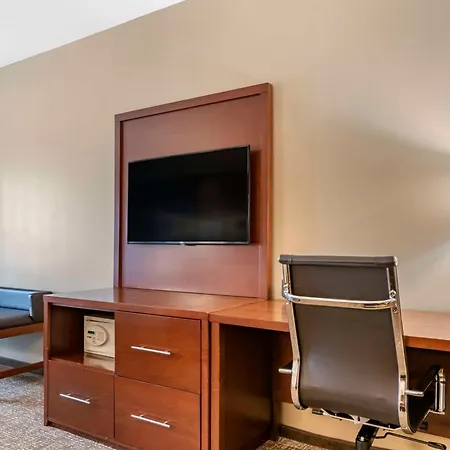 Comfort Suites Manheim - Lancaster-3