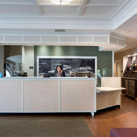 Hampton Inn Middletown-3