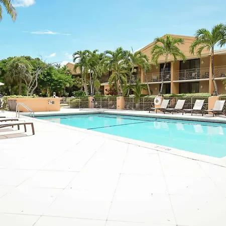Hampton Inn Key Largo-2