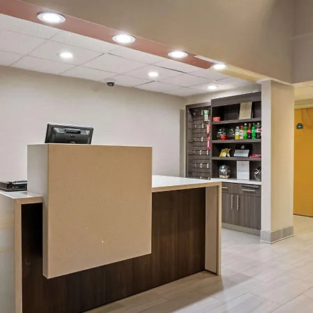 La Quinta Inn By Wyndham Radford-3