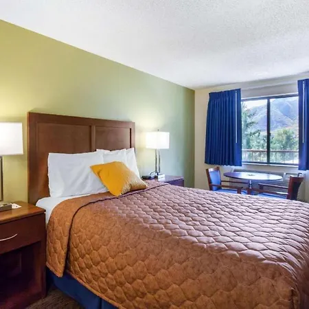 Rodeway Inn-2