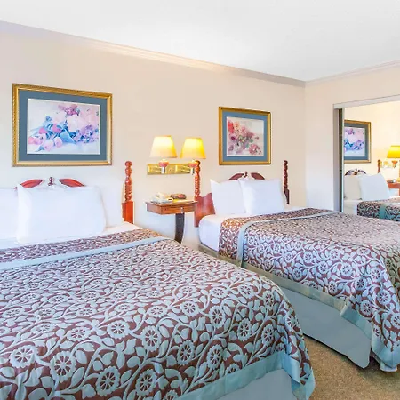 Days Inn By Wyndham Camarillo - Ventura-2
