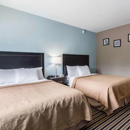 Rodeway Inn Ludington-3