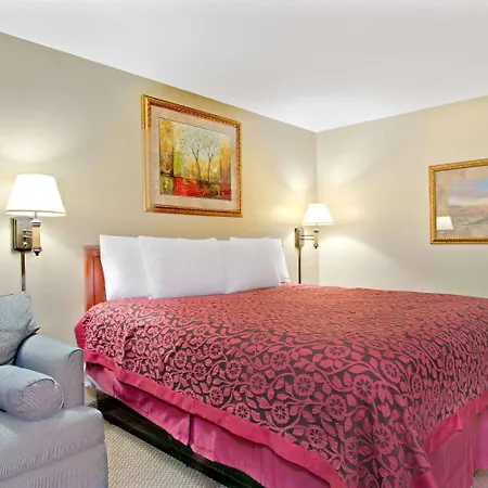 Days Inn By Wyndham St. Louis/Westport Mo-3