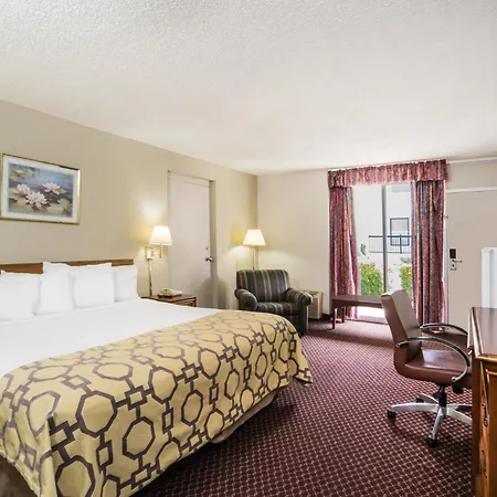 Baymont By Wyndham Johnson City-3