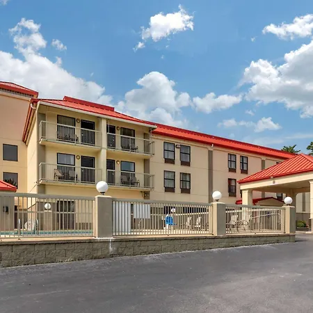 Comfort Inn Biltmore West-2