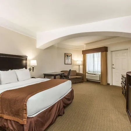Baymont By Wyndham Galveston-2