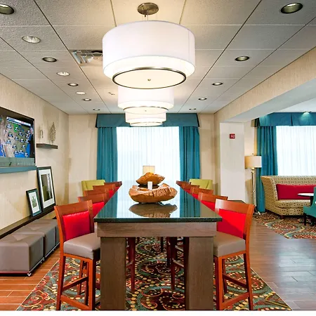 Hampton Inn Augusta-2