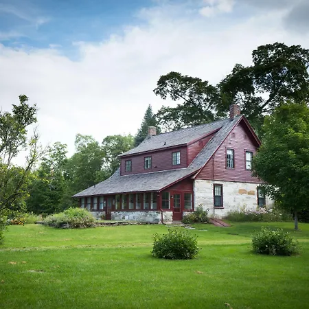 New Englander Inn Bennington-2