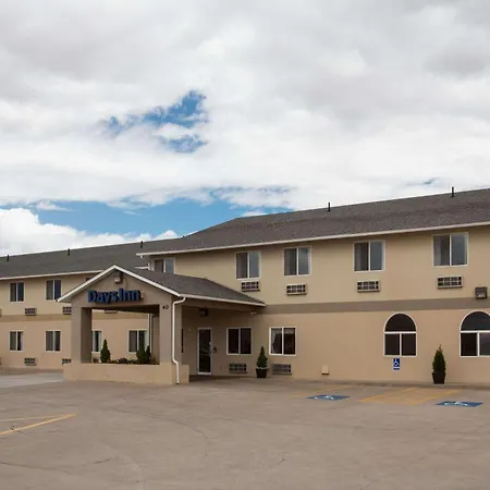 Days Inn By Wyndham Hurricane/Zion National Park Area-2