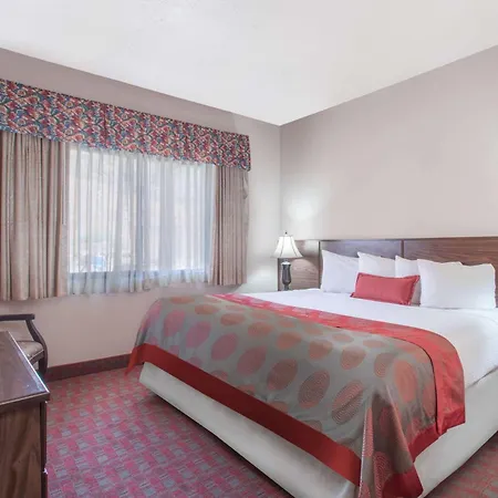 Ramada By Wyndham St George-3