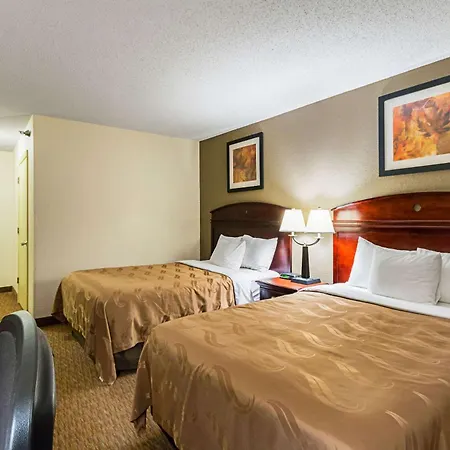 Quality Inn Fairmont-2
