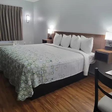 Hometowne Studios By Red Roof Egg Harbor-Atlantic City Airport-3